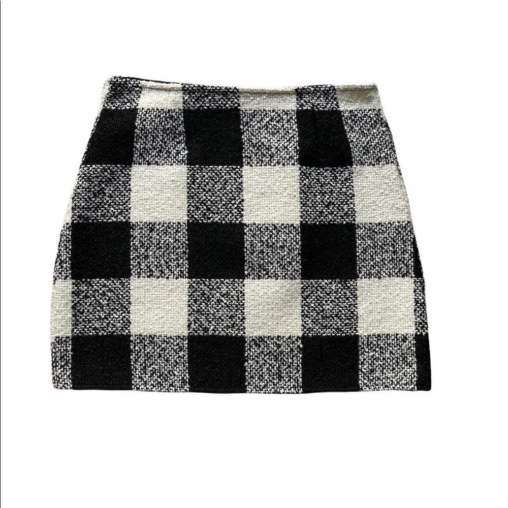 Forever 21 faux wool skirt-size small (black & white checked)